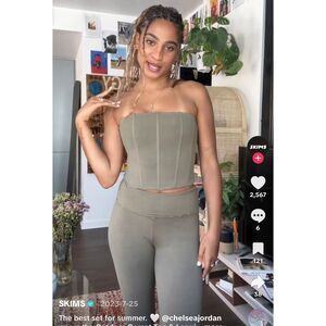 SKIMS Outdoor Corset Tube Tank Top